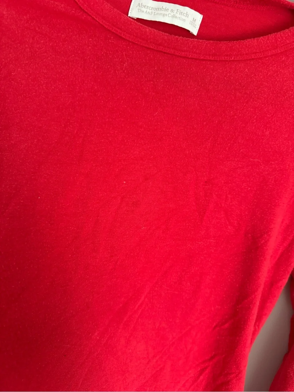 Abercrombie Red Women’s lounge set